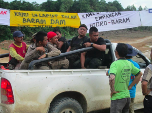 Bekejang mudik ke Baram – bala raban apek bayat u diambi gambar maya sida deka bekejang napi orang bansa asal ti benung nirika empang jalai di Baram