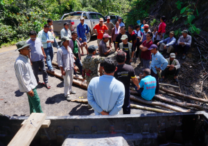 Regrouping - the disrupted blockaders after yesterday's attack