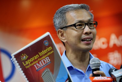 Tony Pua, the man Najib suggests is responsible for 1MDB's woes, because ordinary share-buyers were not enticed to throw their money into covering up the losses
