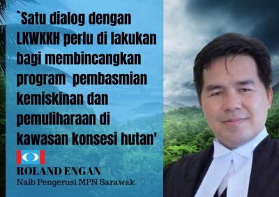 PKR lawyer Roland Engan asking questions 